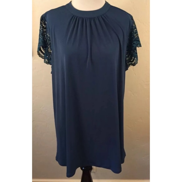 NWT Torrid Teal Lace Sleeves Plus size 2 top - Picture 2 of 6
